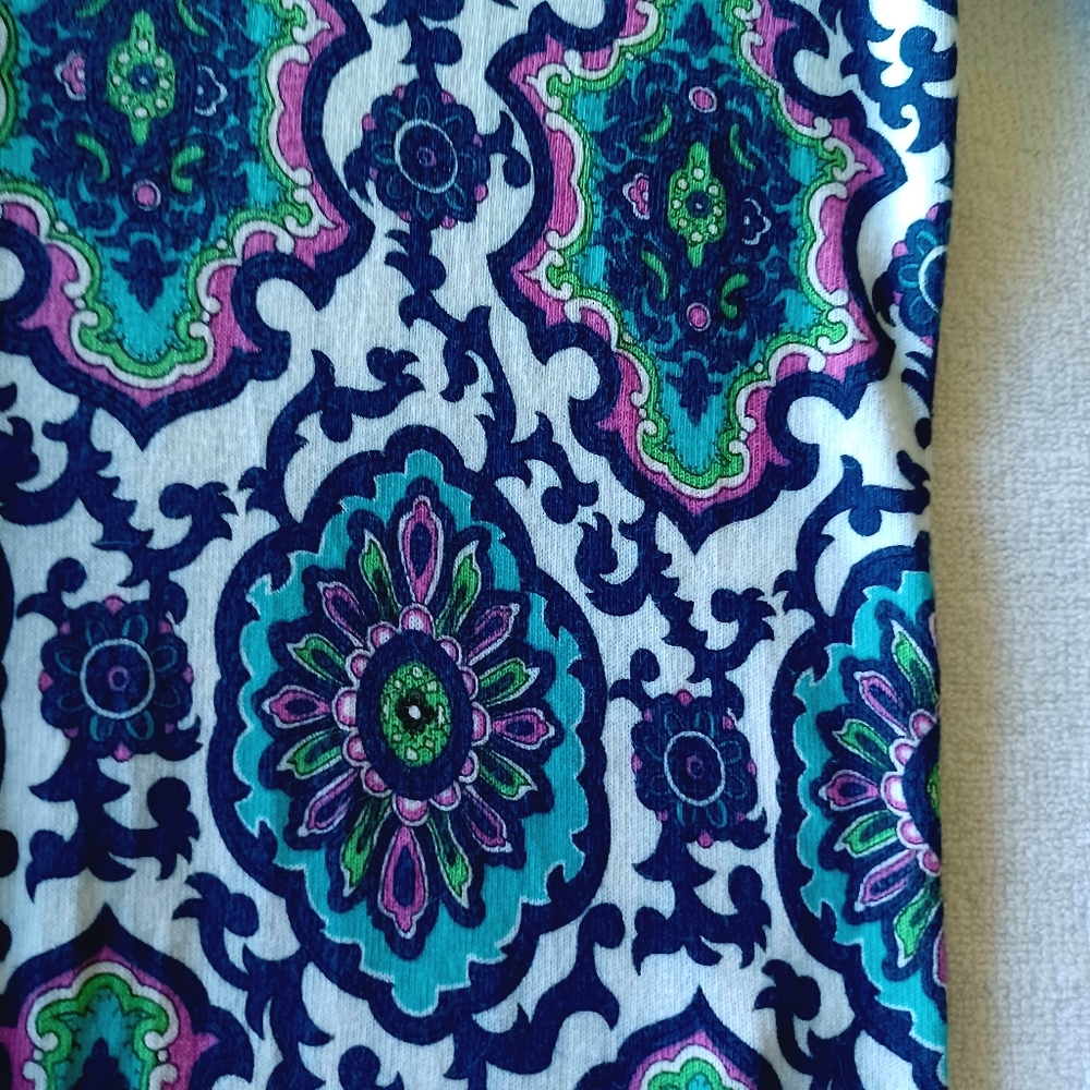 TALBOTS Floral Buttoned Top, size Mp - Picture 7 of 12